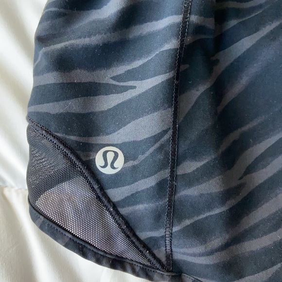 LULULEMON HOTTY HOTS - Picture 3 of 4